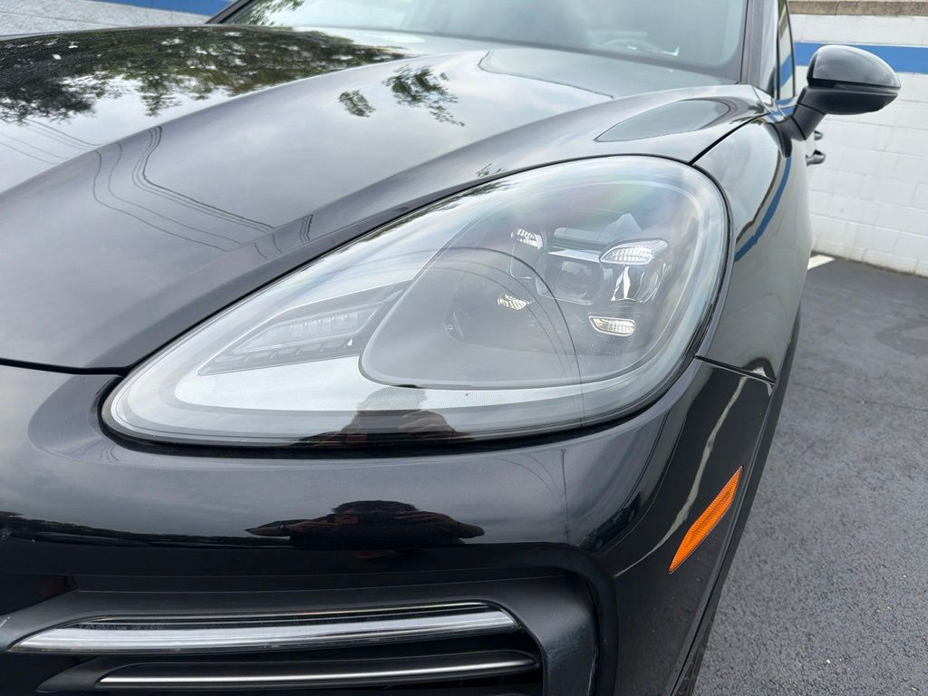 Thumbnail: 2022 Porsche Cayenne - 9