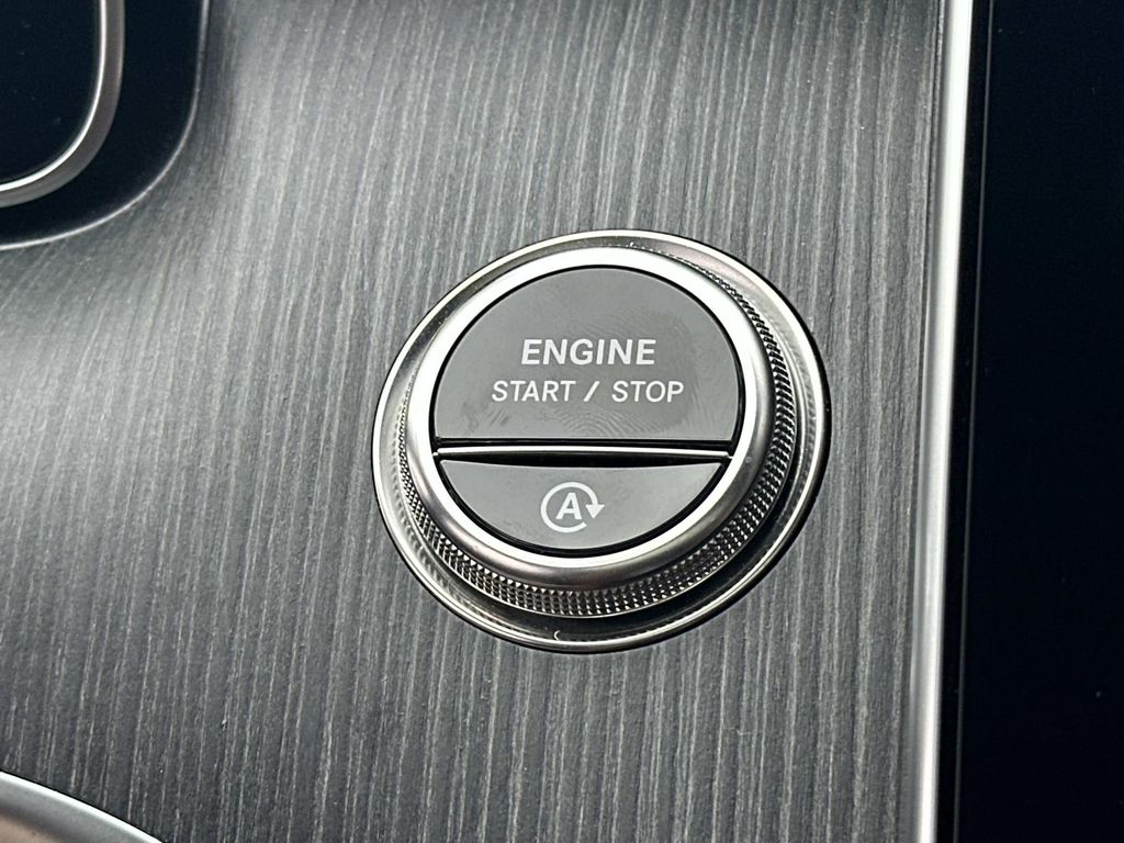 Thumbnail: 2026 Mercedes-Benz C-Class - 25