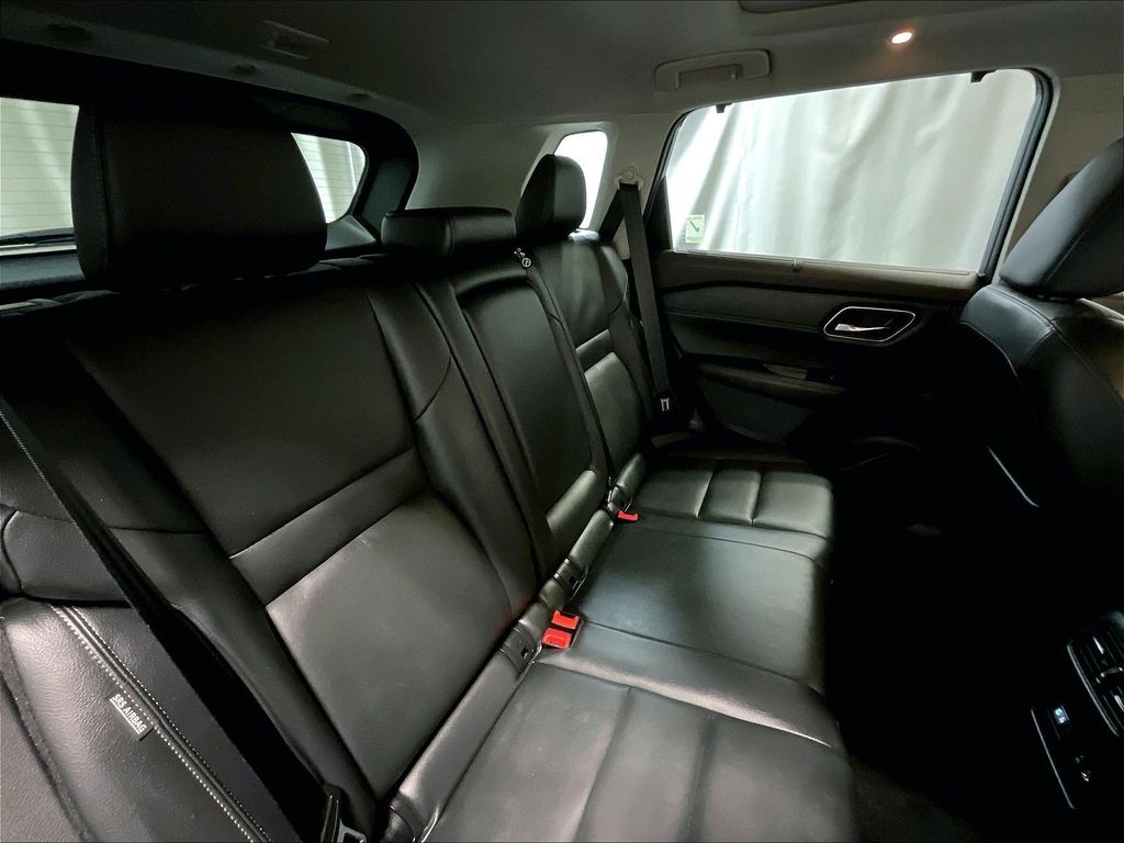2021 Nissan Rogue — photo 16