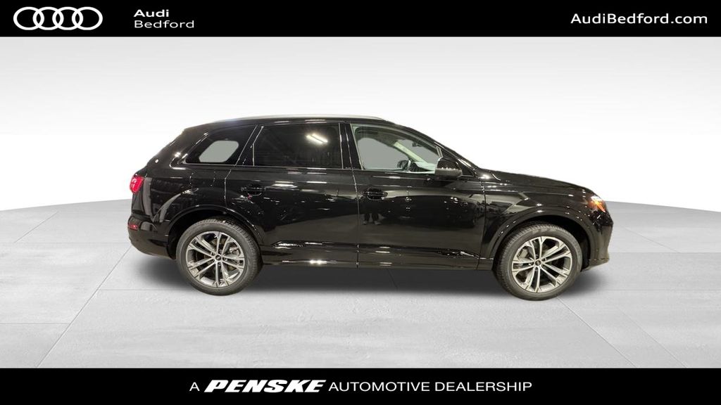 Thumbnail: 2026 Audi Q7 - 7