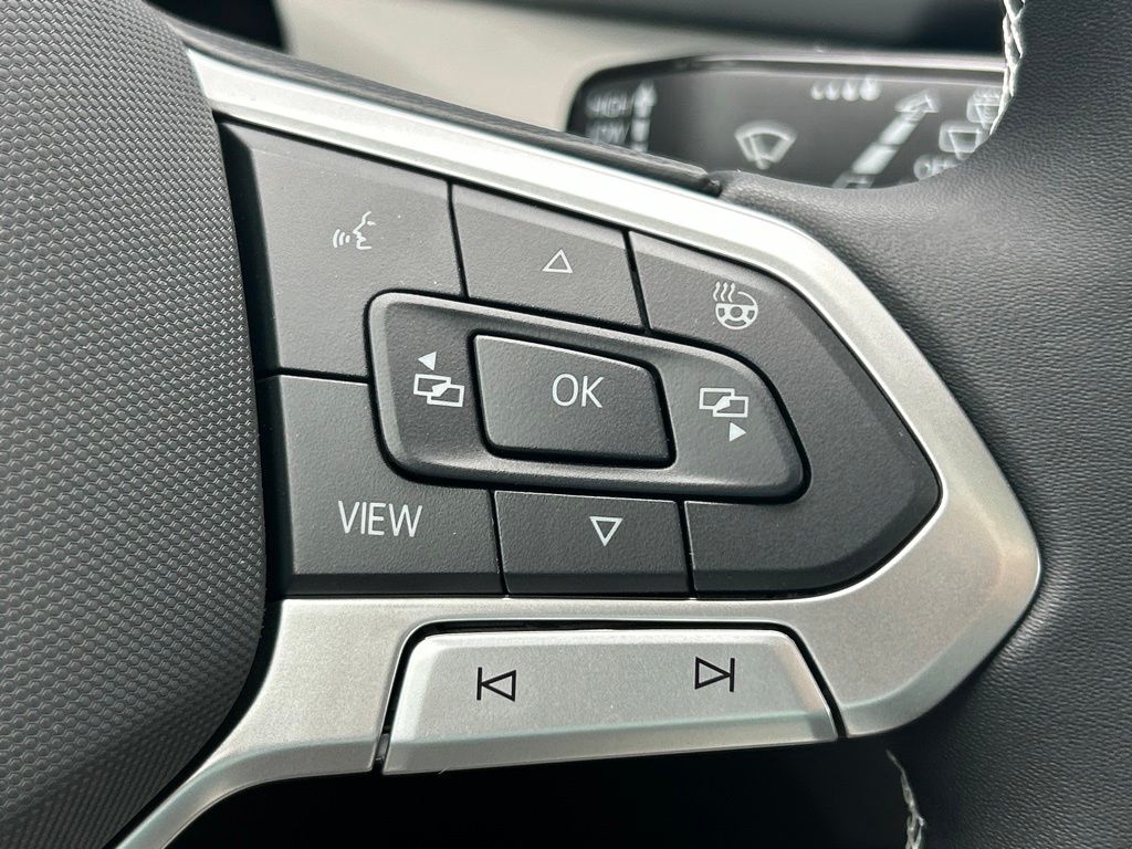 New 2026 Gray Volkswagen 1.5T SE image 28