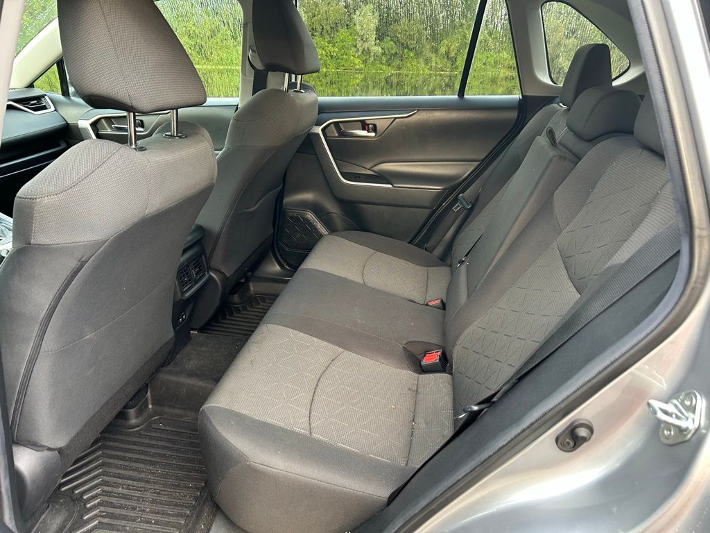 Thumbnail: 2021 Toyota RAV4 - 13