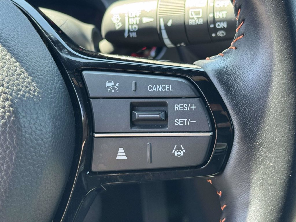 Used 2025 Honda HR-V SUV
