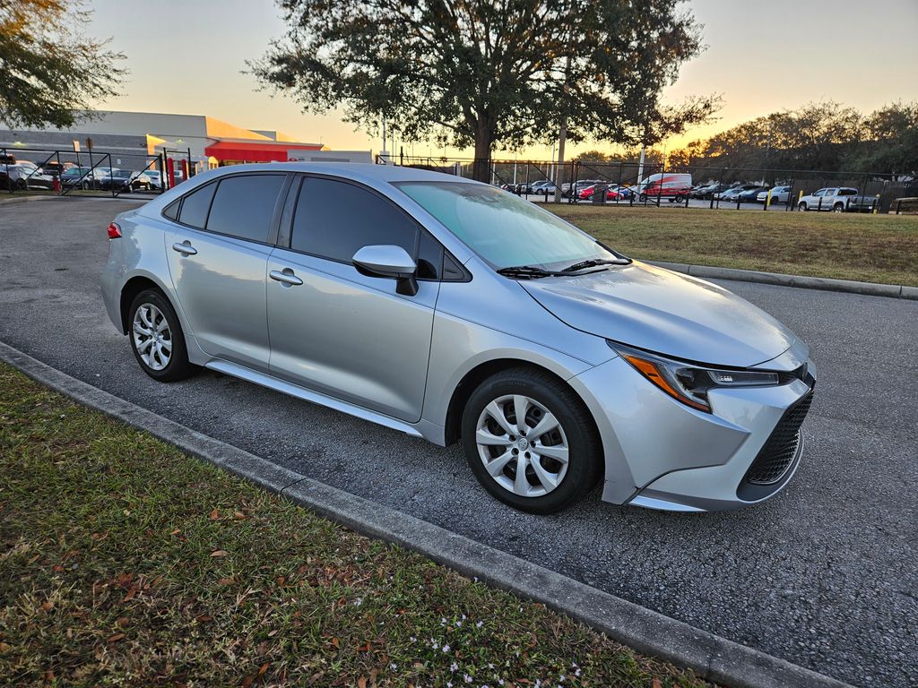 2020 Toyota Corolla LE 7