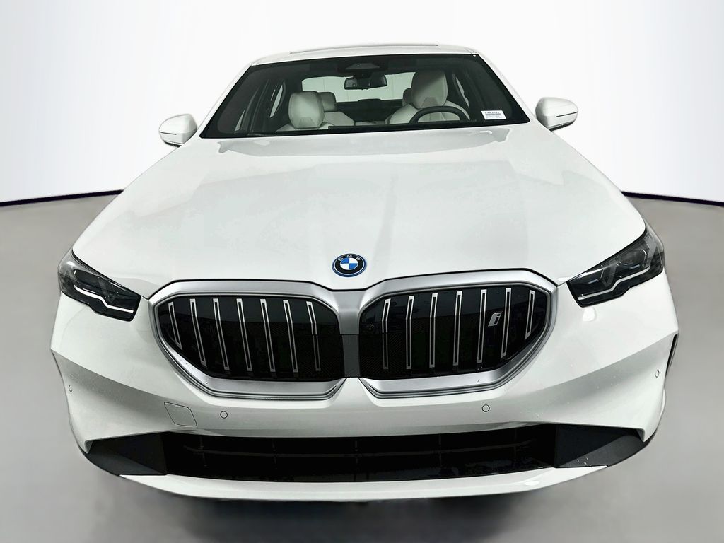 Thumbnail: 2026 BMW i5 - 2
