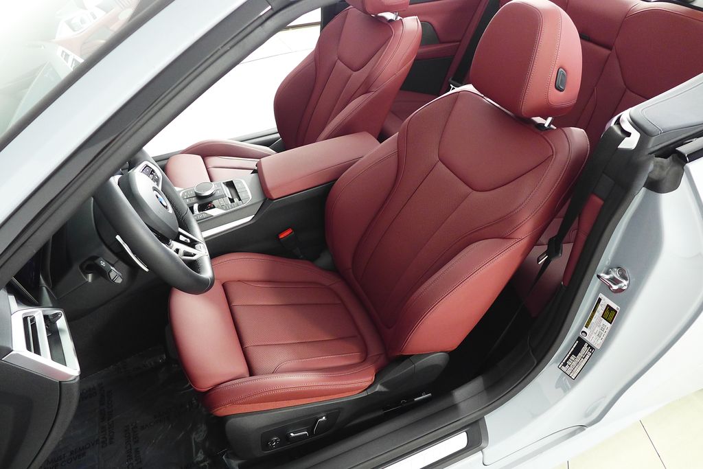 Thumbnail: 2025 BMW 4 Series - 25