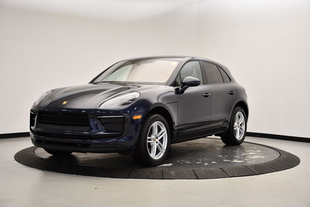 2022 Porsche Macan  -
                Fairfield, CT