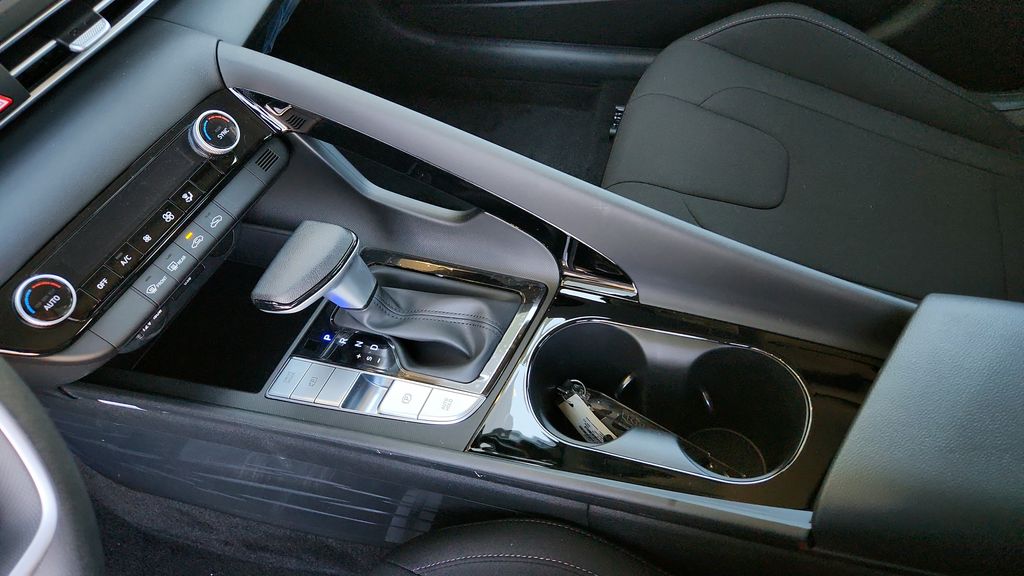 2026 Hyundai Elantra Hybrid