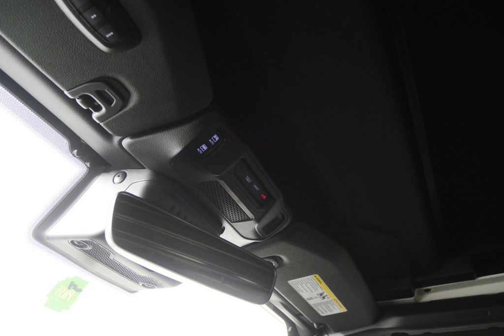 Thumbnail: 2024 Jeep Wrangler - 20