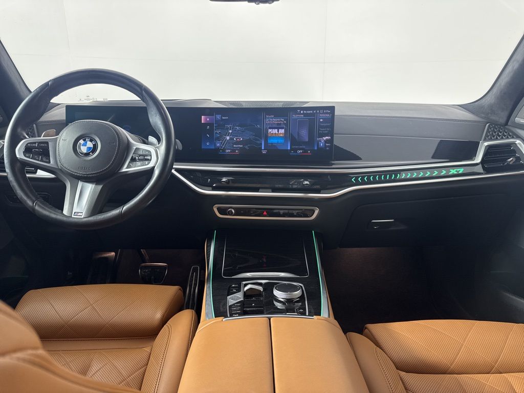 Thumbnail: 2023 BMW X7 - 9
