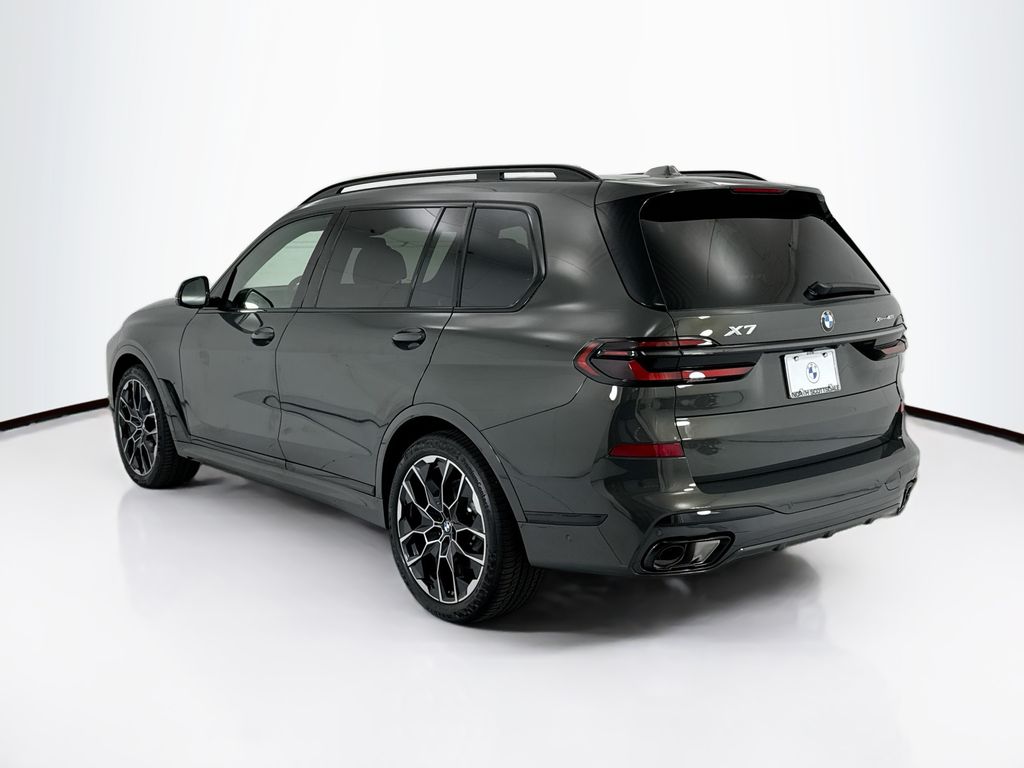 Thumbnail: 2027 BMW X7 - 7