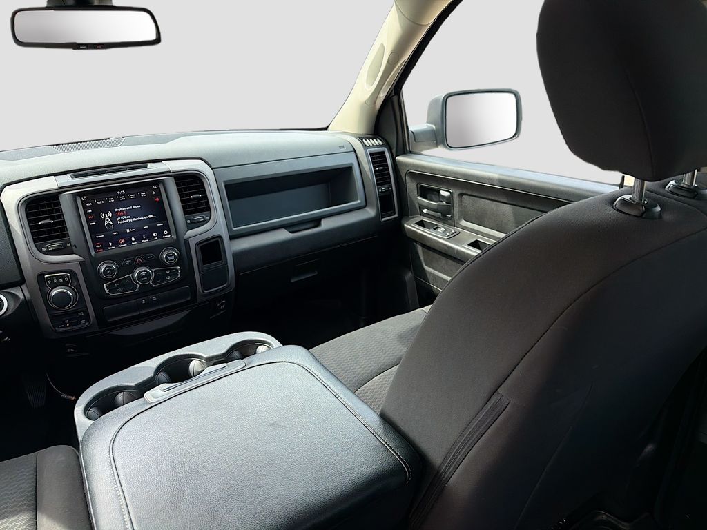 Used 2019 White Ram Express image 21