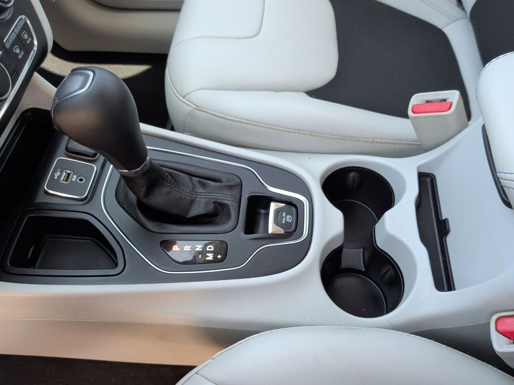 2020 Jeep Cherokee Latitude Plus White at Parkway Family Mazda