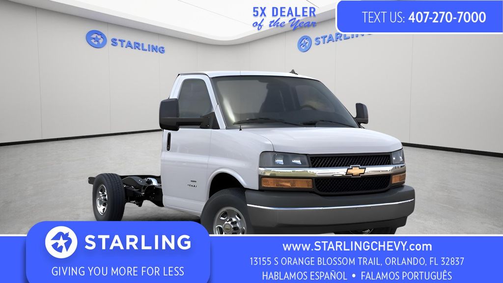 Summit White 2026 Chevrolet Express Chassis 3500 Cutaway 139 Van Rear-Wheel Drive 8-Speed Automatic