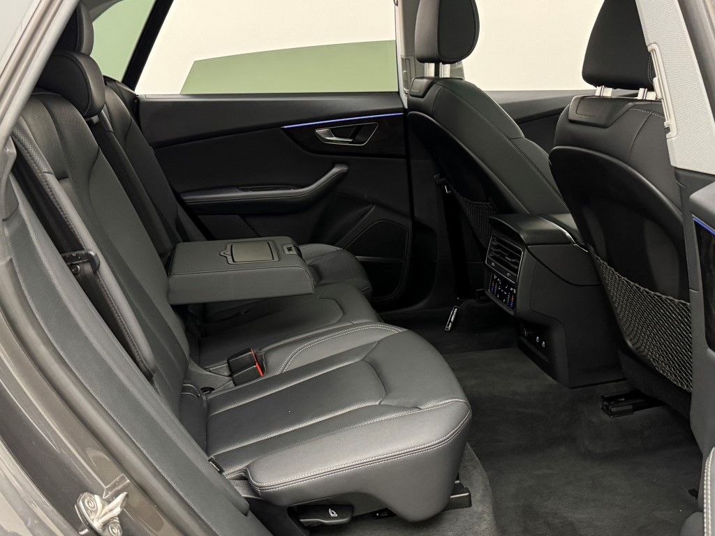 2022 Audi Q8 Prestige 18