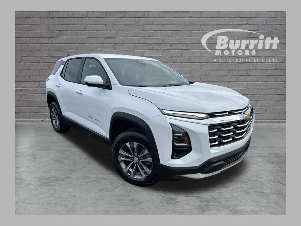 Summit White 2026 Chevrolet Equinox SUV / Crossover Four-Wheel Drive 8-Speed Automatic