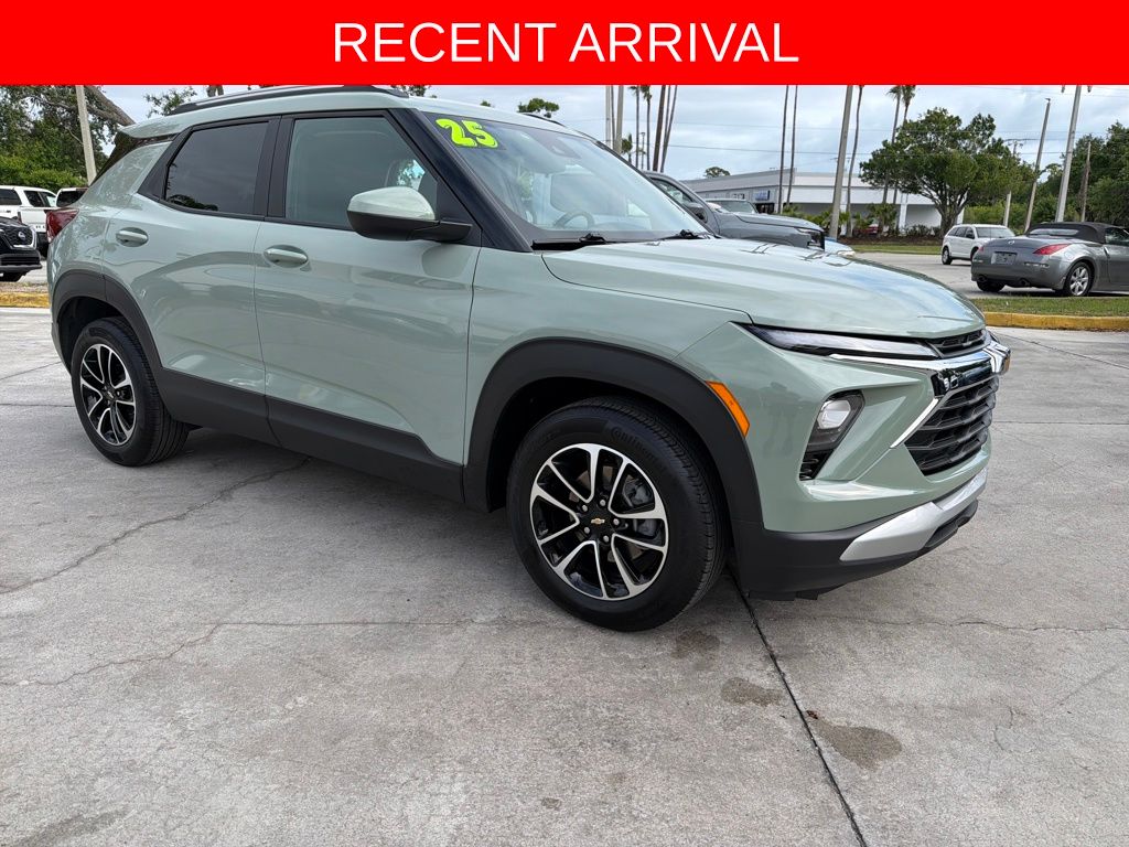 Cacti Green 2025 Chevrolet Trailblazer LT FWD SUV / Crossover Front-Wheel Drive Continuously Variable Transmission