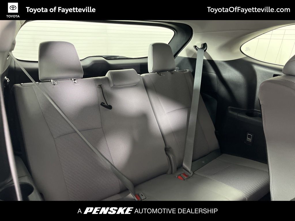 Thumbnail: 2022 Toyota Highlander - 12