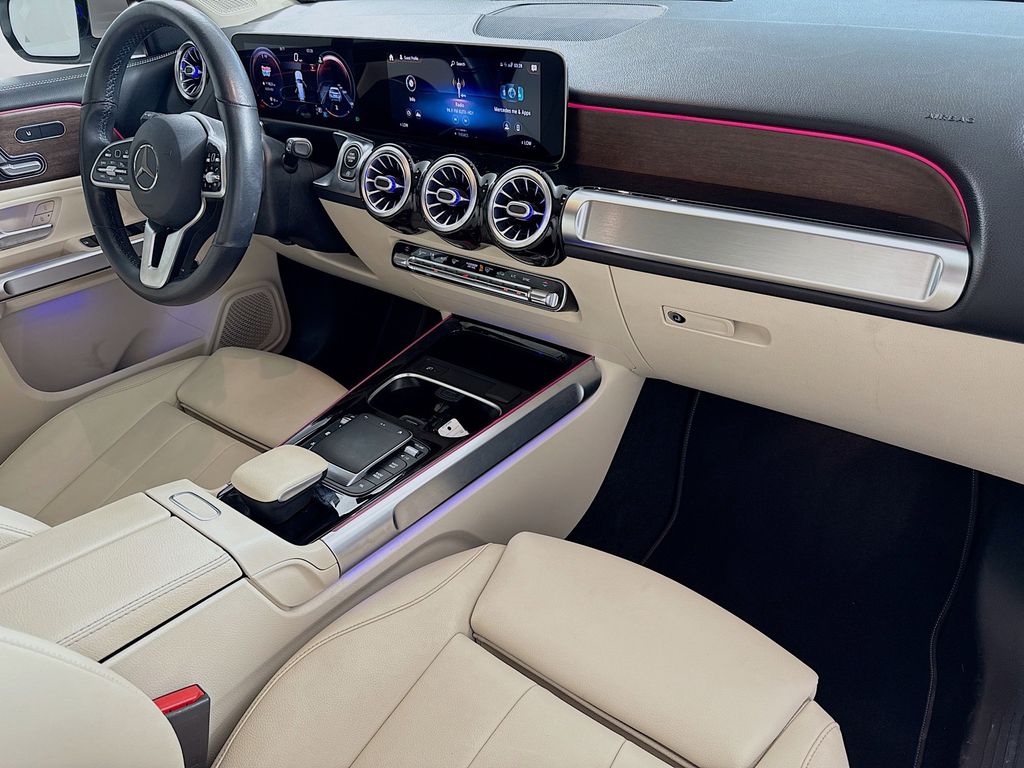 Thumbnail: 2021 Mercedes-Benz GLB - 29