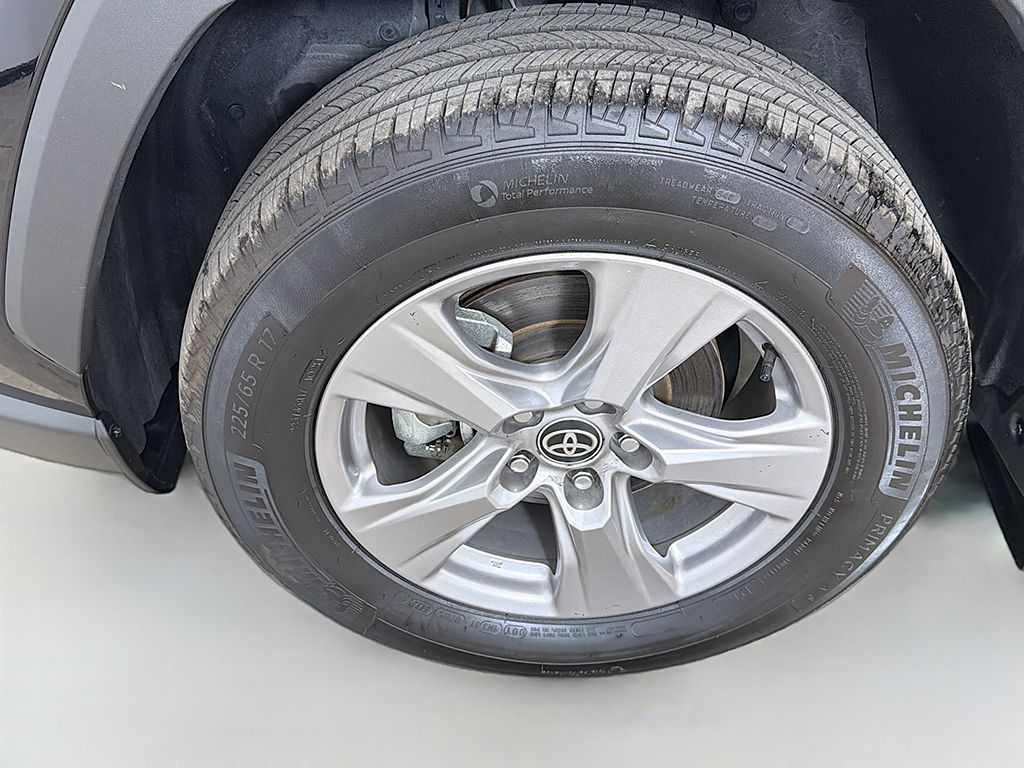 Used 2025 Black Toyota XLE image 19