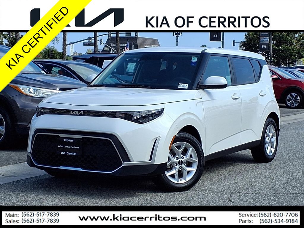 Snow White Pearl 2025 Kia Soul SUV / Crossover Front-Wheel Drive Continuously Variable Transmission