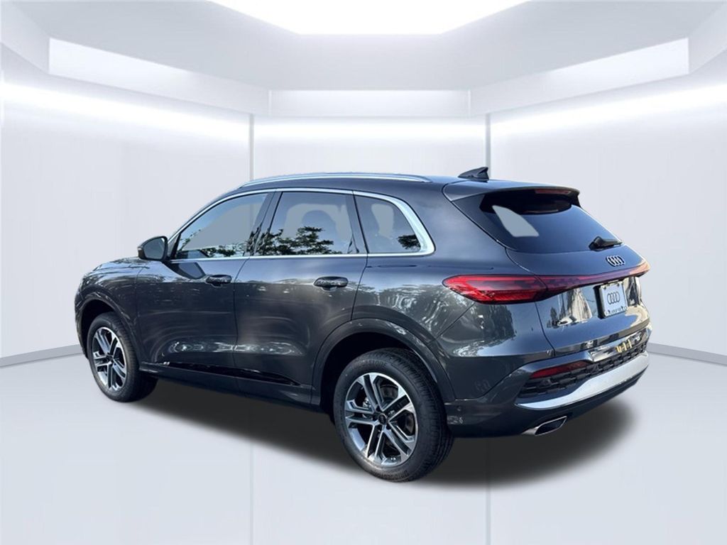 Thumbnail: 2026 Audi Q5 - 3