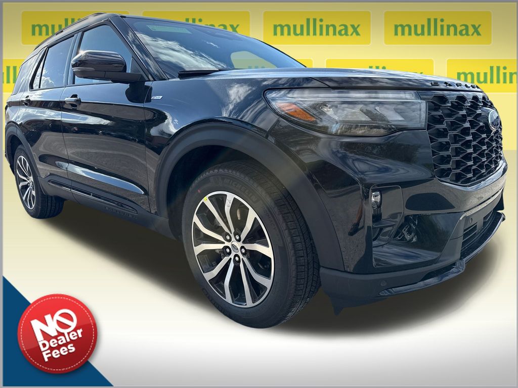 2026 Ford Explorer ST-LINE's photo