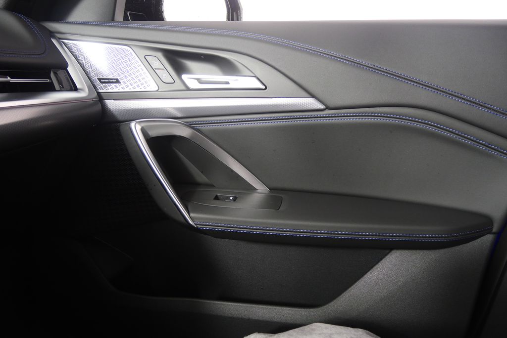2025 BMW X1 xDrive28i 24
