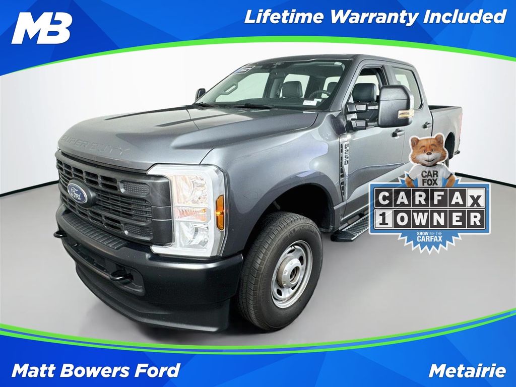 Carbonized Gray Metallic 2026 Ford F-250 Super Duty Pickup Truck Four-Wheel Drive Automatic