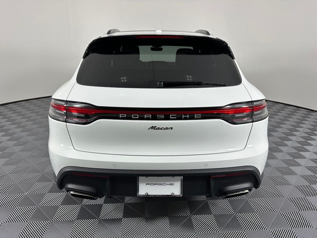 Thumbnail: 2026 Porsche Macan - 13