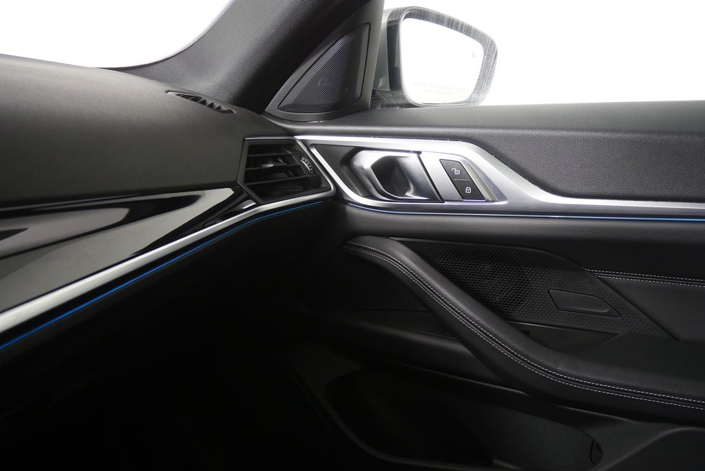 Thumbnail: 2024 BMW i4 - 31