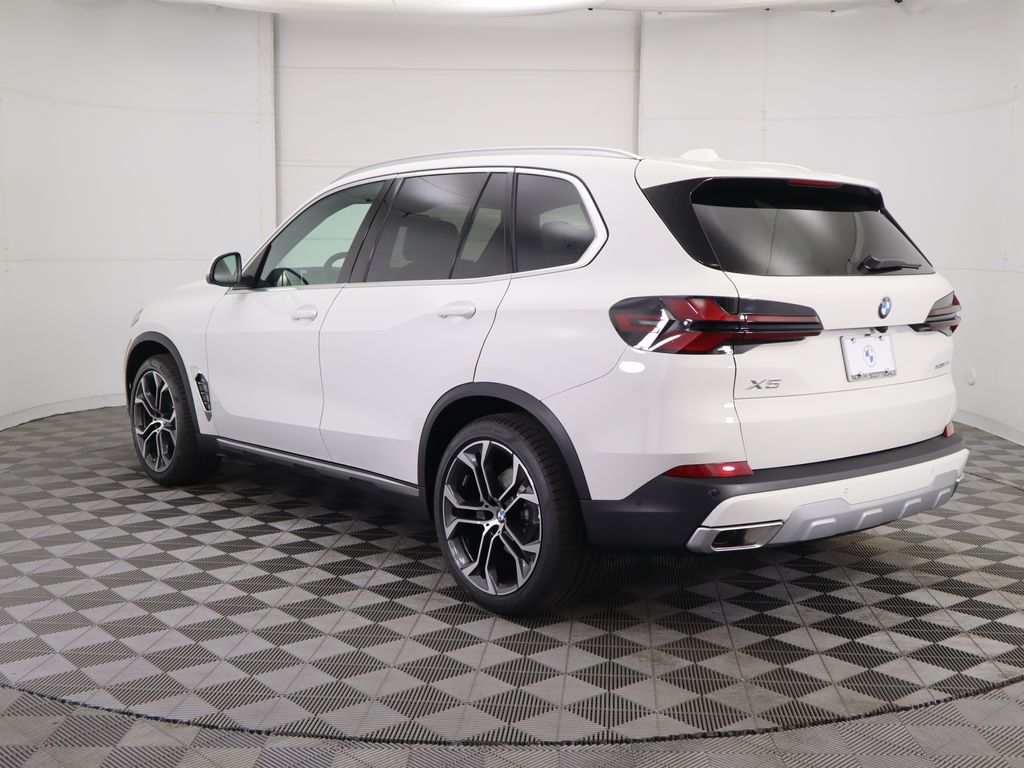Thumbnail: 2026 BMW X5 - 7