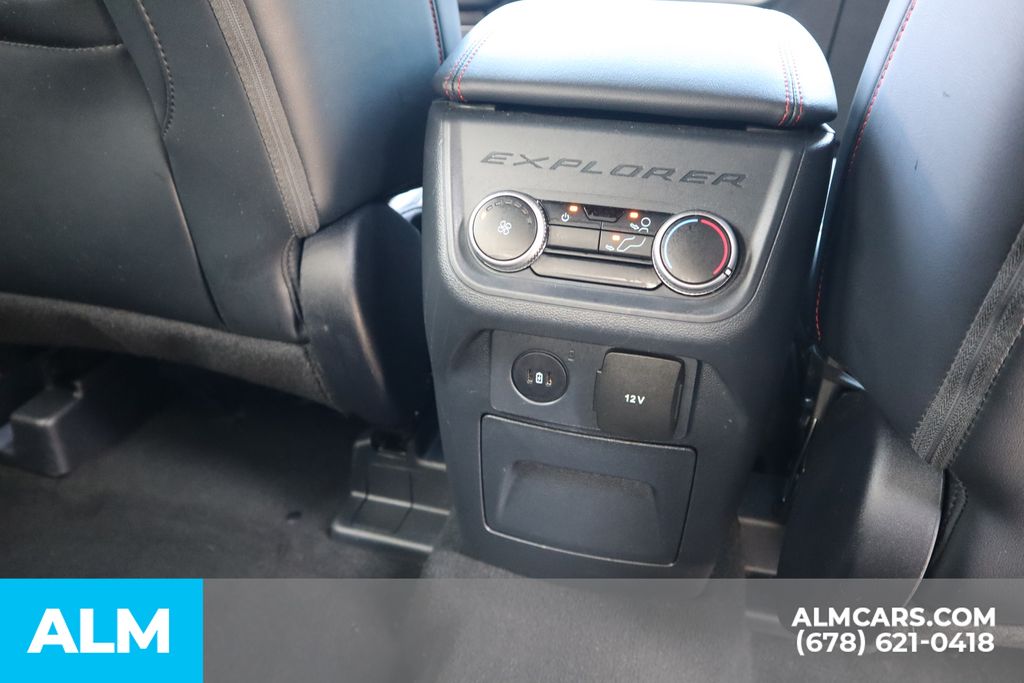 Used 2025 Black Ford ST-Line image 27