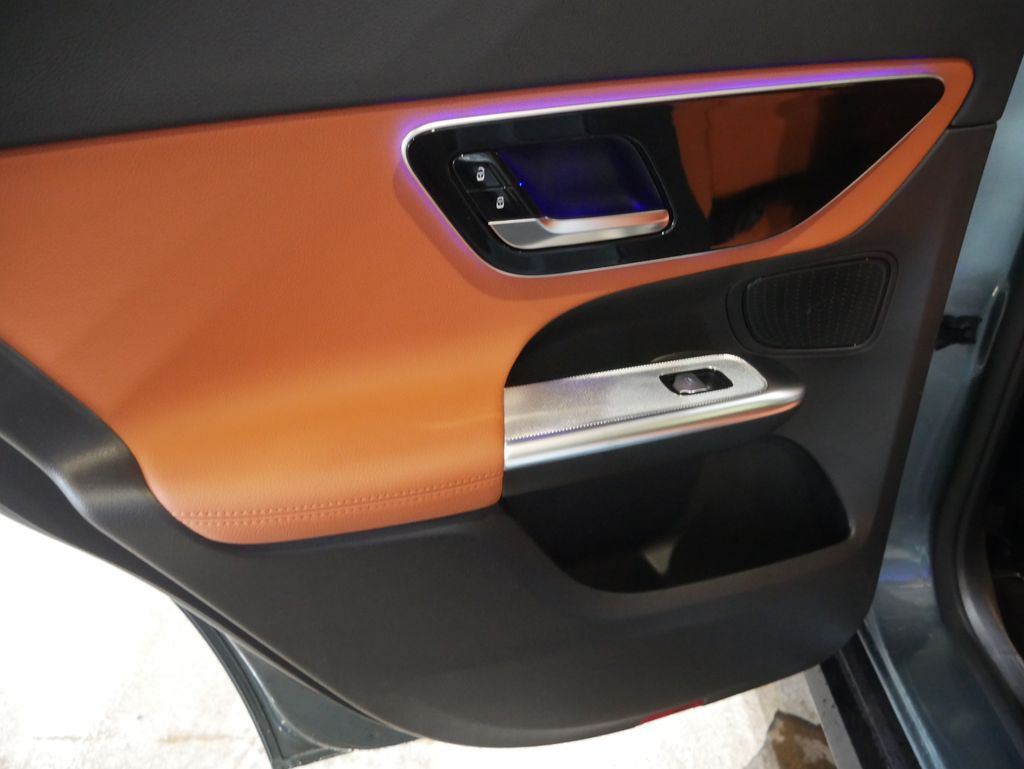 Thumbnail: 2026 Mercedes-Benz GLC - 19