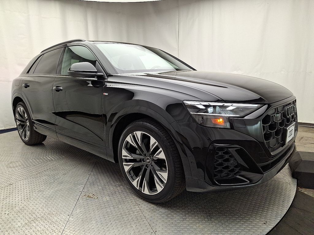 Thumbnail: 2026 Audi Q8 - 2