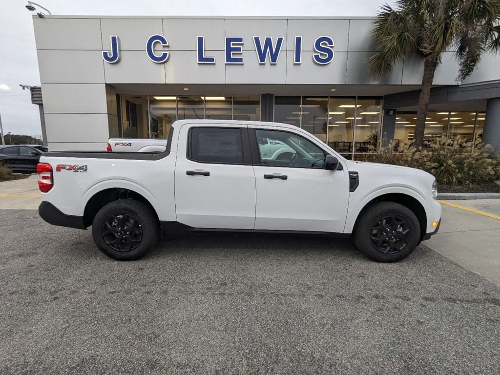 2024 Ford Maverick XLT
