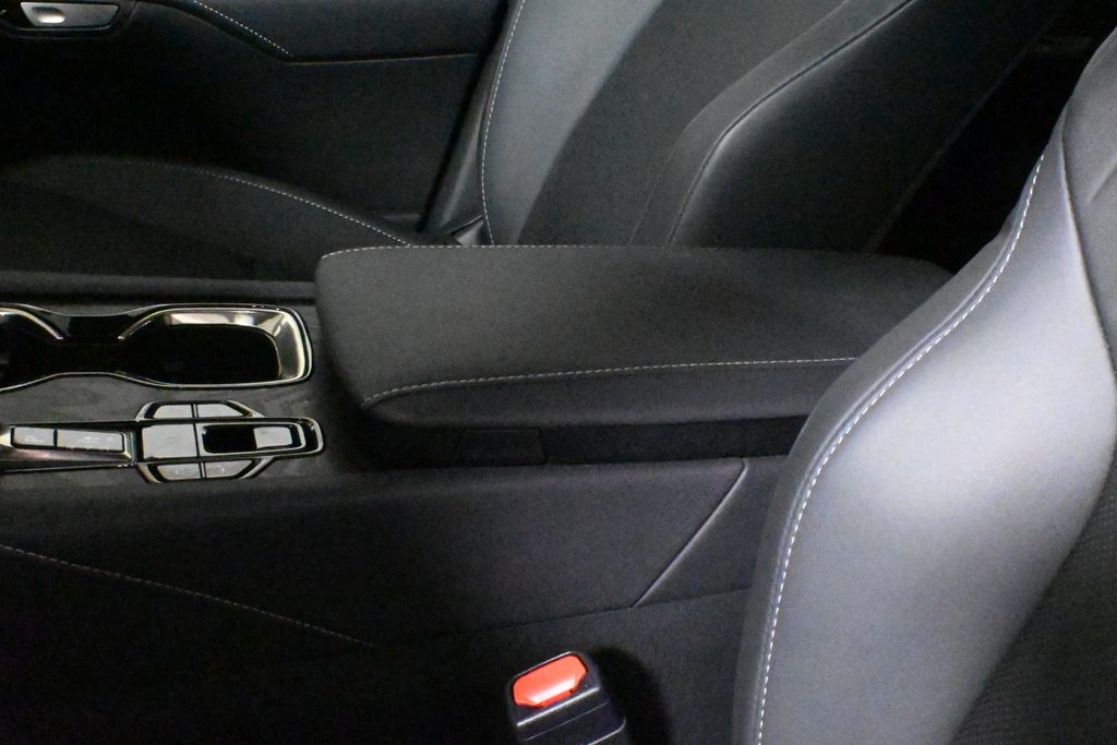 Thumbnail: 2025 Lexus RX - 25