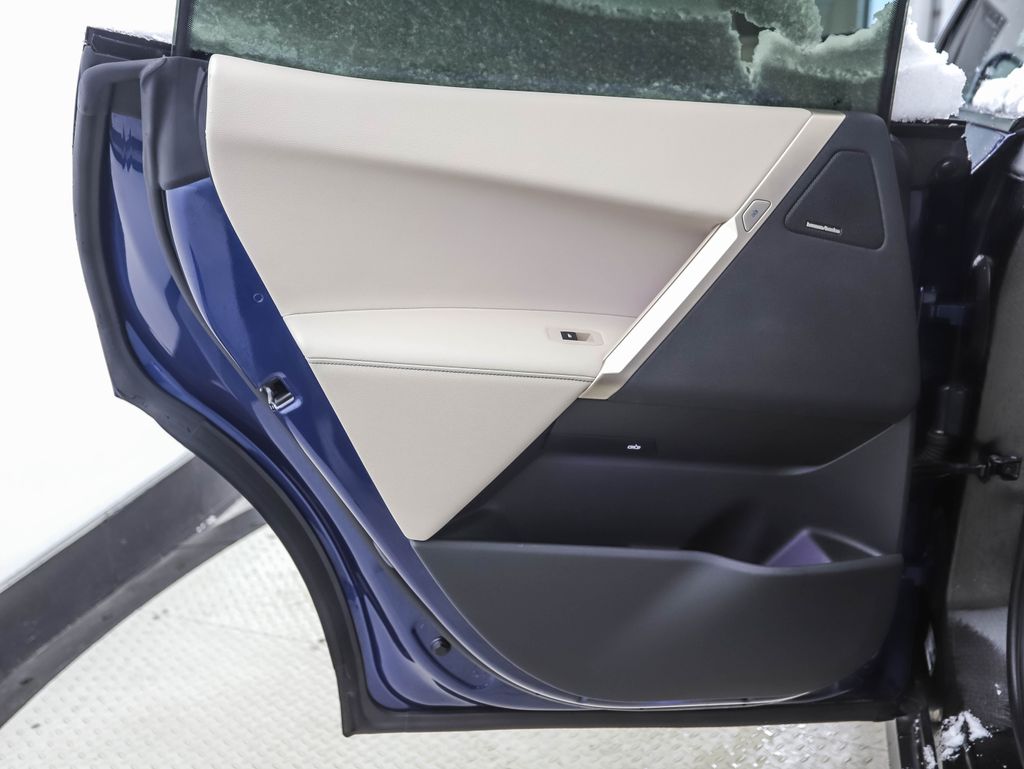 Thumbnail: 2025 BMW iX - 20