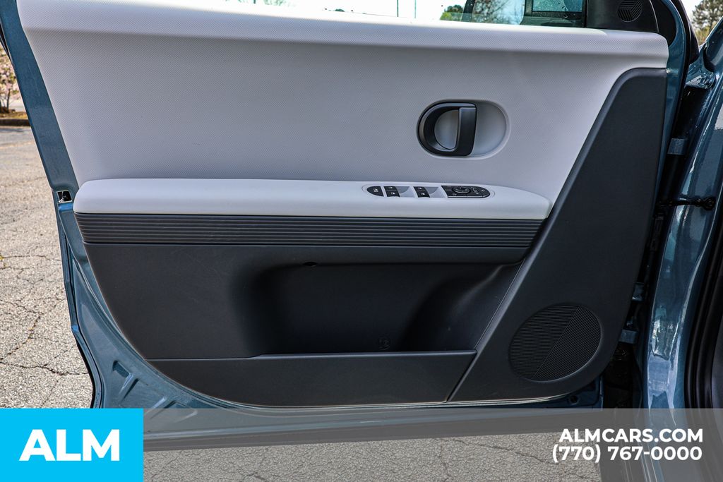 Used 2025 Blue Hyundai SEL image 46