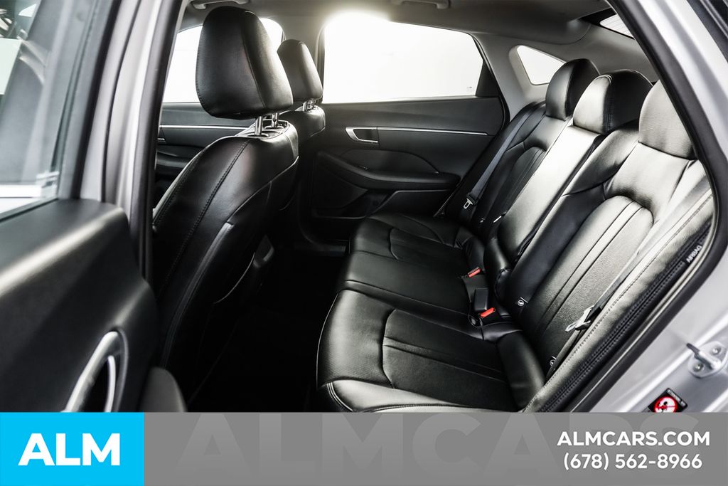 Used 2020 Silver Hyundai SEL image 17