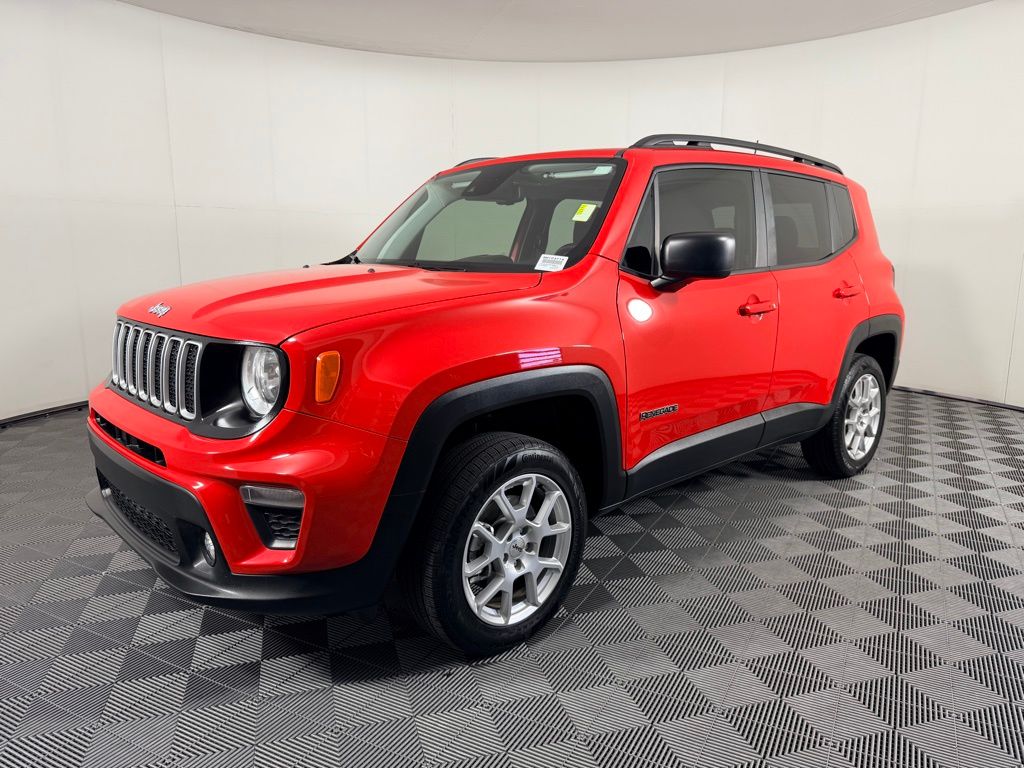 View vehicle photo 3