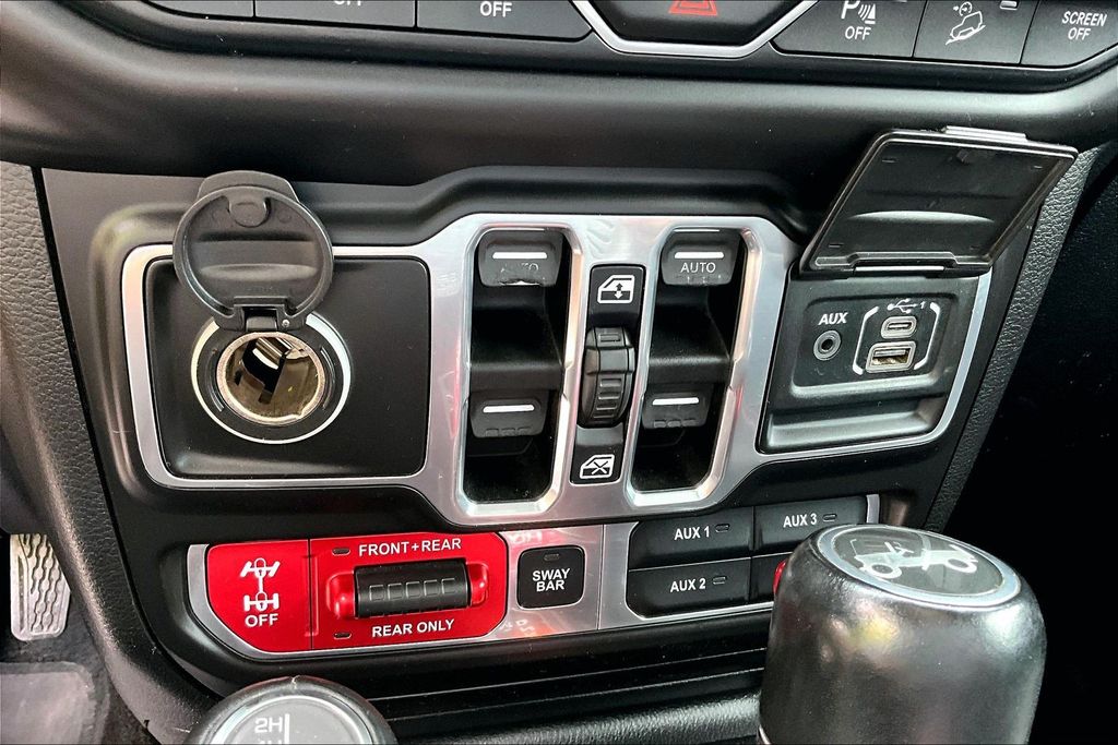 Used 2018 Jeep Wrangler SUV