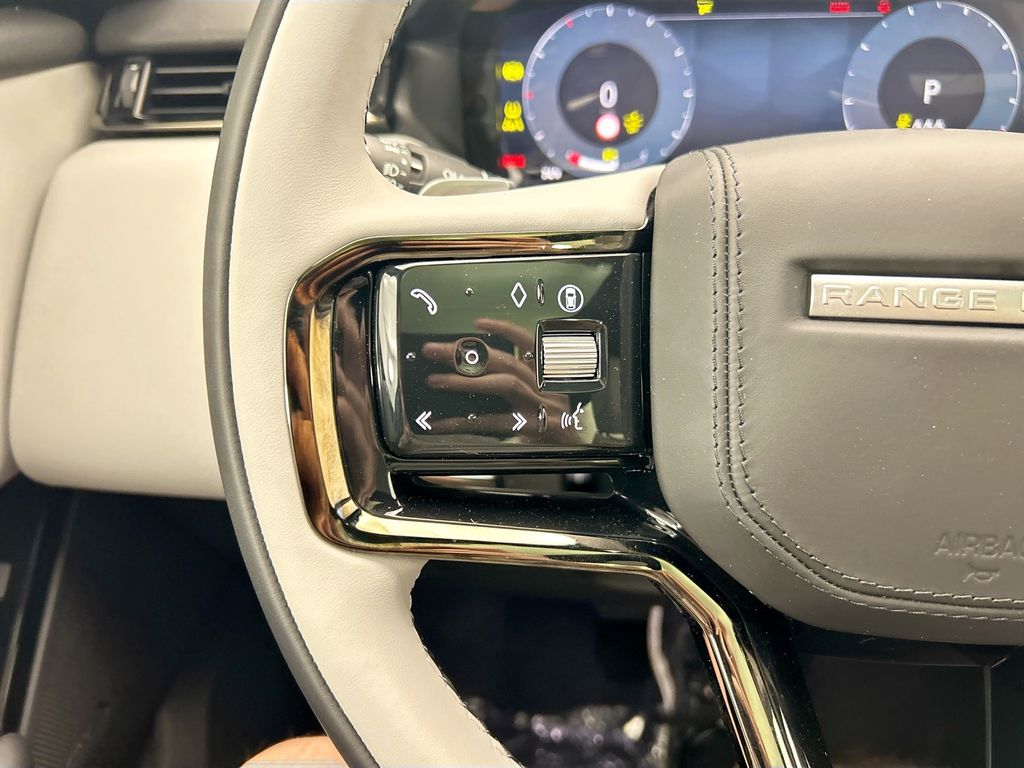 Thumbnail: 2026 Land Rover Range Rover Velar - 11