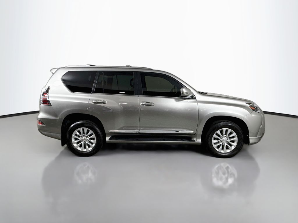 Thumbnail: 2023 Lexus GX - 4