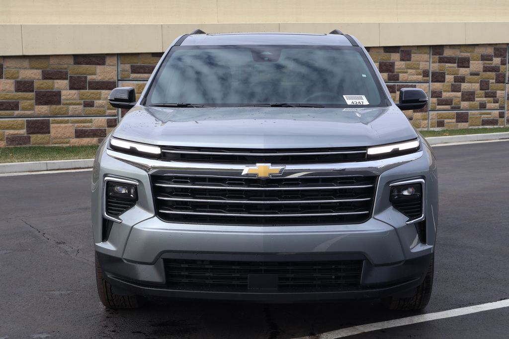 Thumbnail: 2026 Chevrolet Traverse - 2