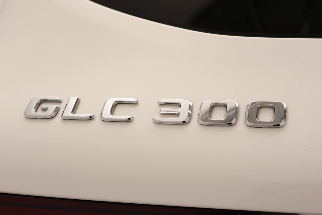 Thumbnail: 2022 Mercedes-Benz GLC - 9