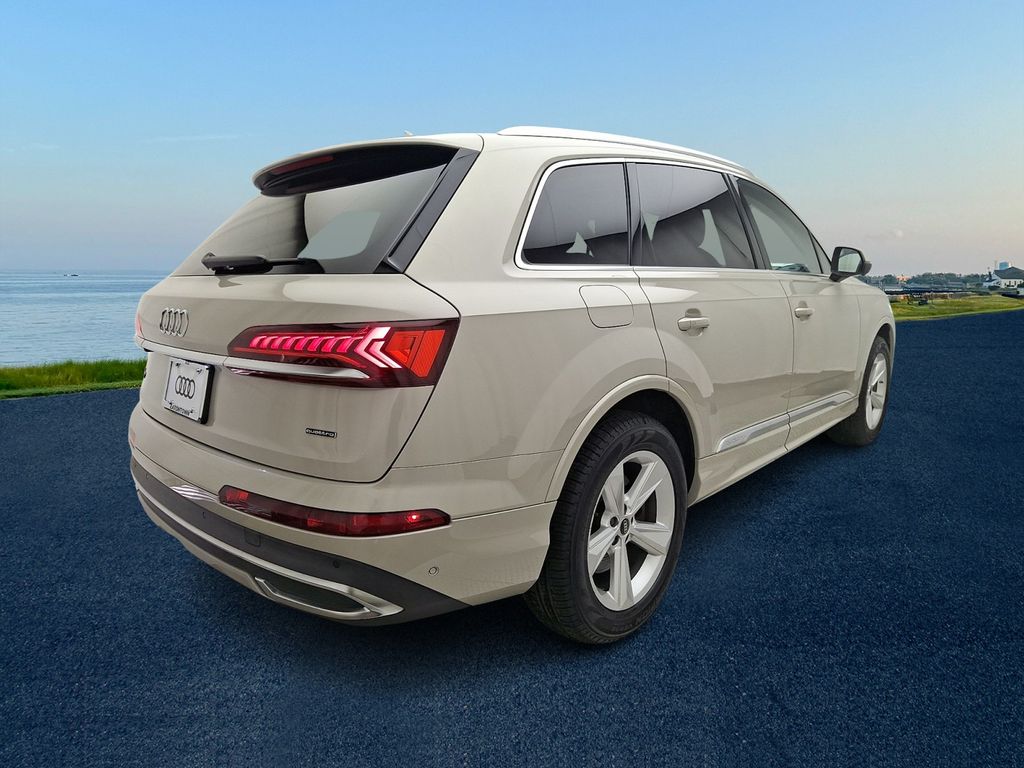 Thumbnail: 2023 Audi Q7 - 4
