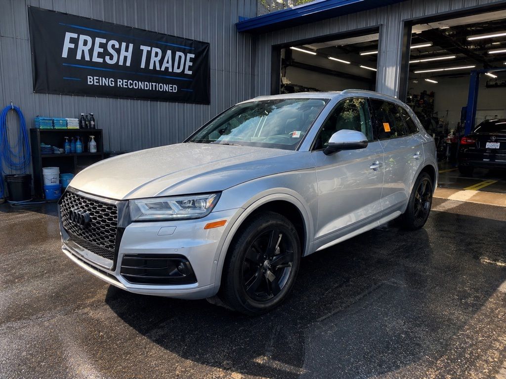 2019 Audi Q5 2.0T quattro S tronic Prestige's photo