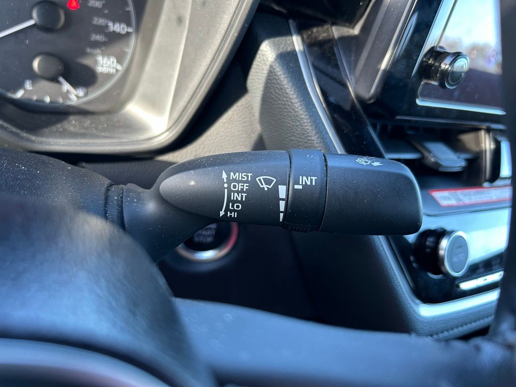 Thumbnail: 2025 Toyota Corolla - 20