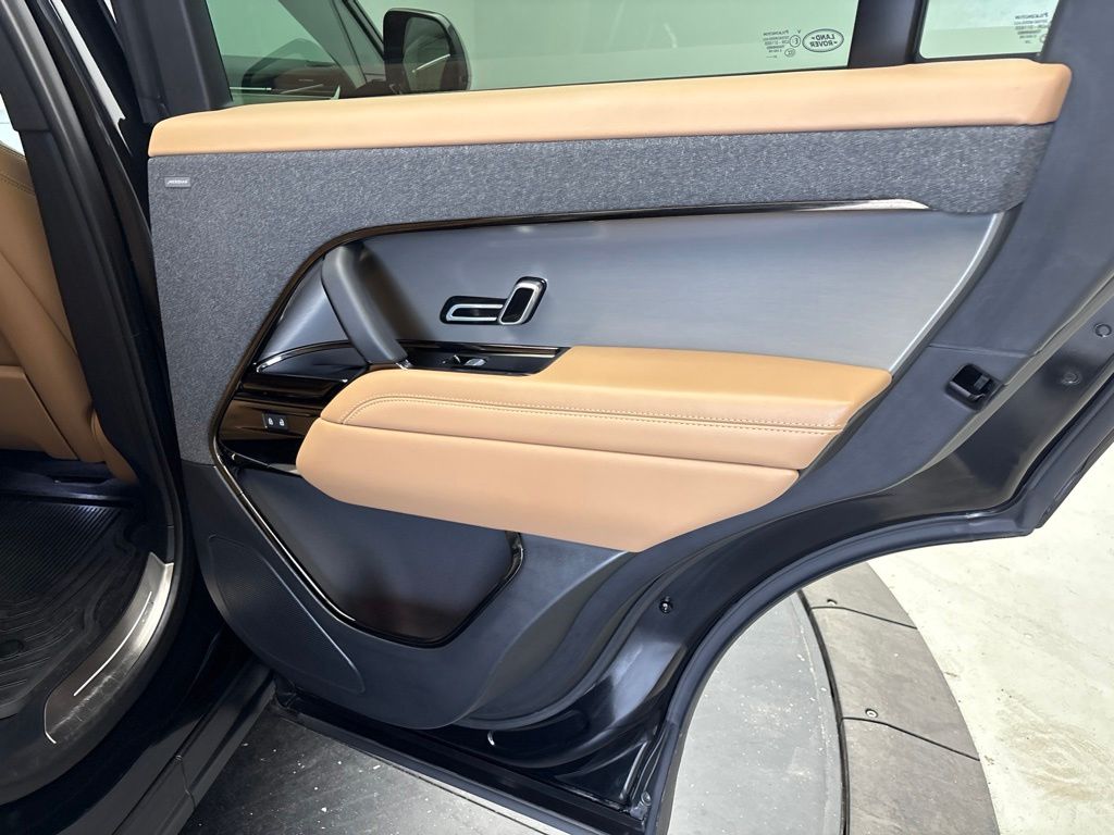 Thumbnail: 2025 Land Rover Range Rover Sport - 26